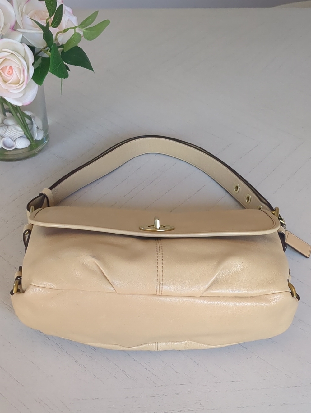 Coach Z23987 leather flap crossbody/shoulder bag - Picture 5 of 13